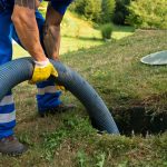 Zbiornik betonowy na ścieki – wszystko, co warto wiedzieć dla właścicieli posesji
